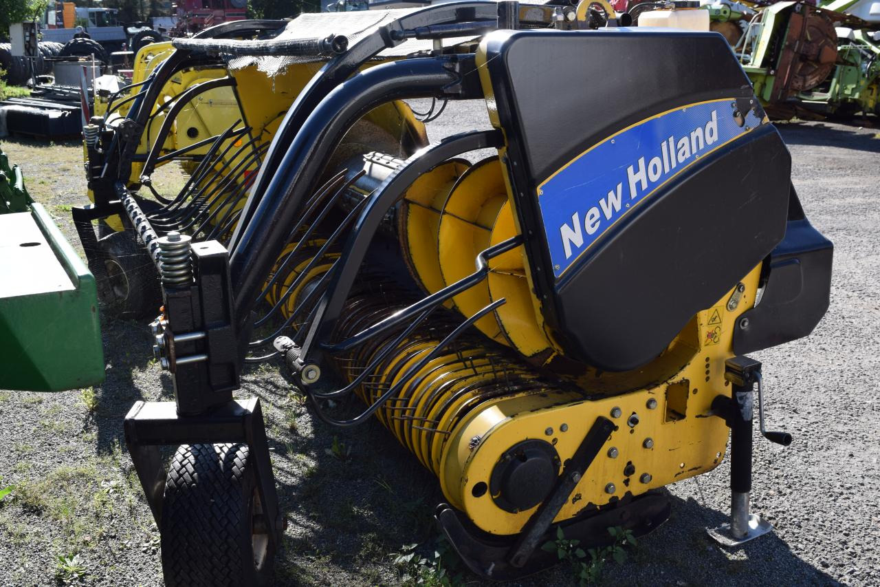 New Holland 273 *Pick Up* - צרופת מקצרת מספוא: תמונה 3 New Holland 273 *Pick Up* - צרופת מקצרת מספוא: תמונה 3