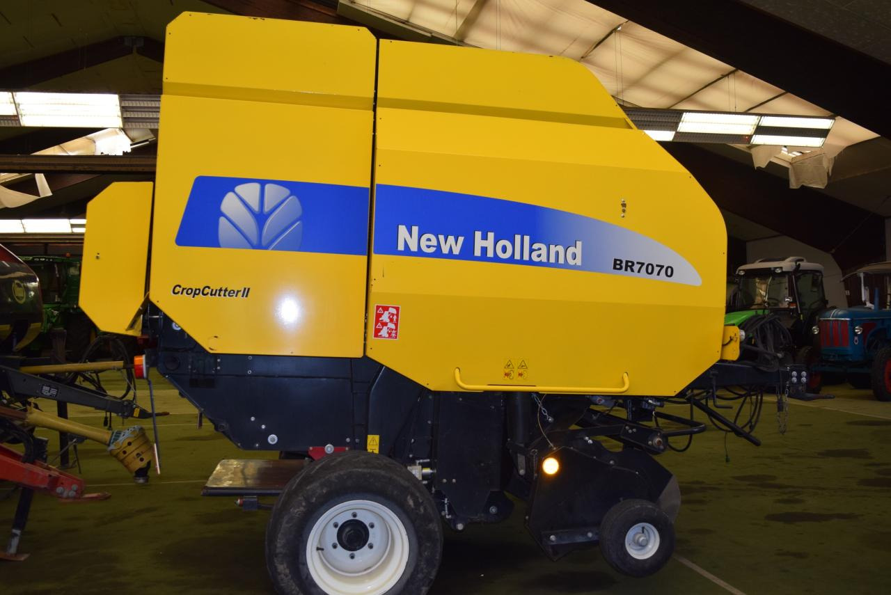 New Holland BR 7070 Crop Cutter II - מכונת צרור עגולה: תמונה 1 New Holland BR 7070 Crop Cutter II - מכונת צרור עגולה: תמונה 1