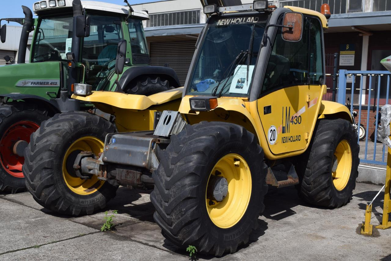 New Holland LM 430 - מפעיל טלסקופי: תמונה 1 New Holland LM 430 - מפעיל טלסקופי: תמונה 1
