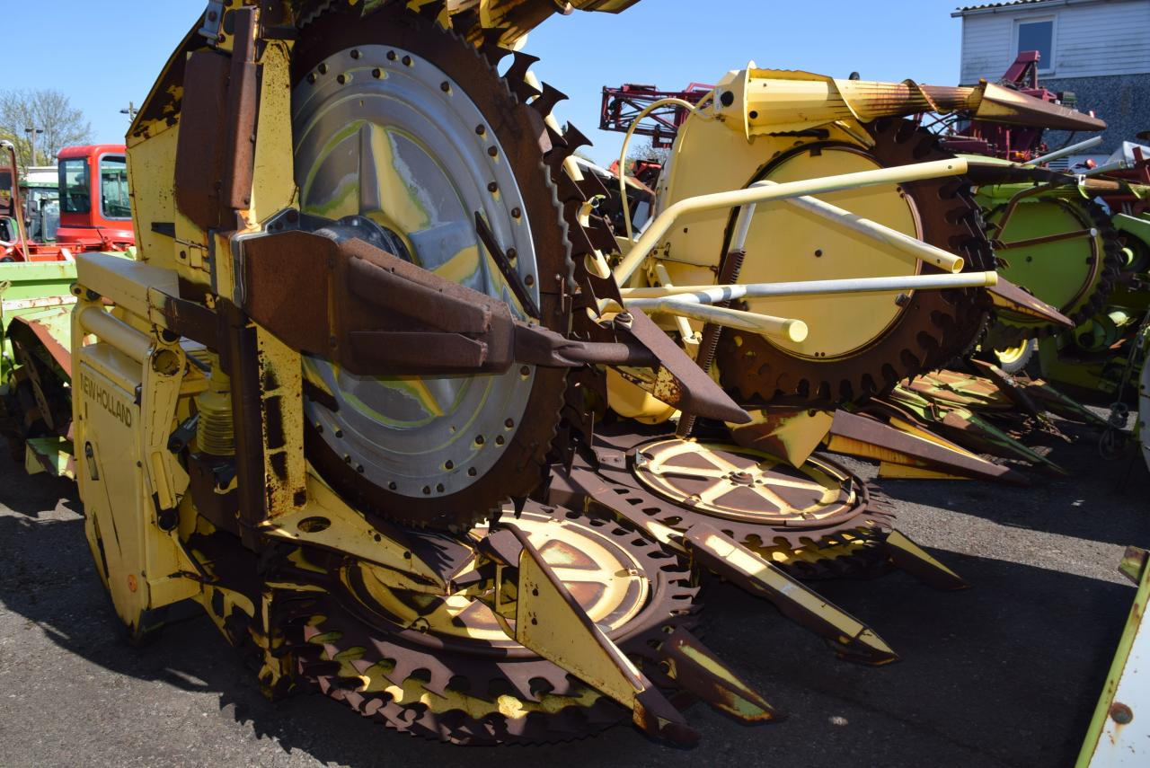 New Holland RI 600 *Maisgebiss* - ראש תירס: תמונה 1 New Holland RI 600 *Maisgebiss* - ראש תירס: תמונה 1