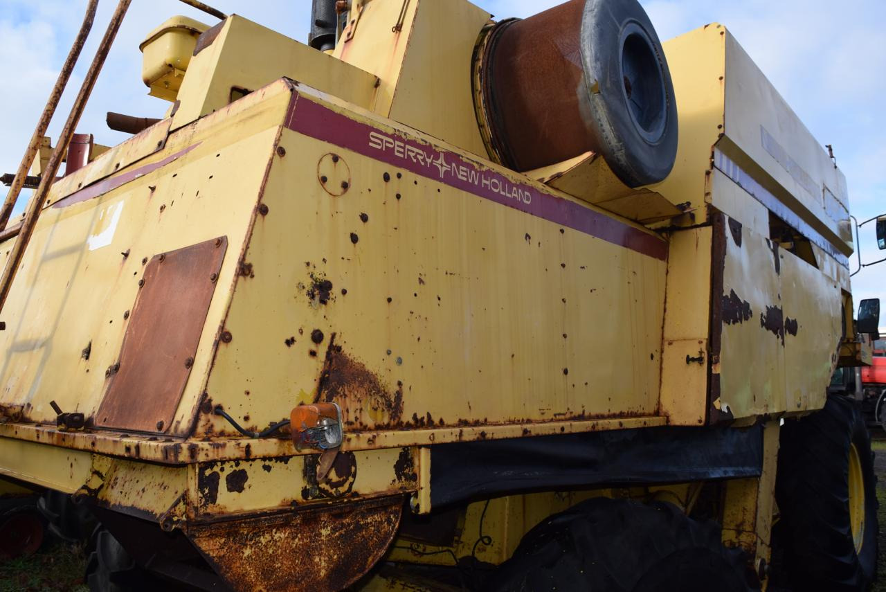 New Holland TF 44 - מקצרת קומבינה: תמונה 4 New Holland TF 44 - מקצרת קומבינה: תמונה 4