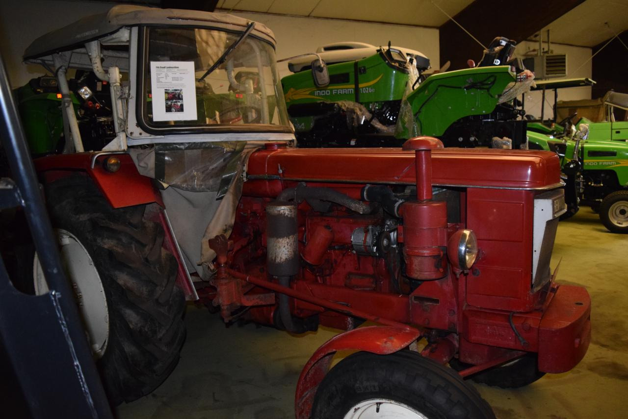 Renault Super 5D - טרקטור חקלאי: תמונה 2 Renault Super 5D - טרקטור חקלאי: תמונה 2