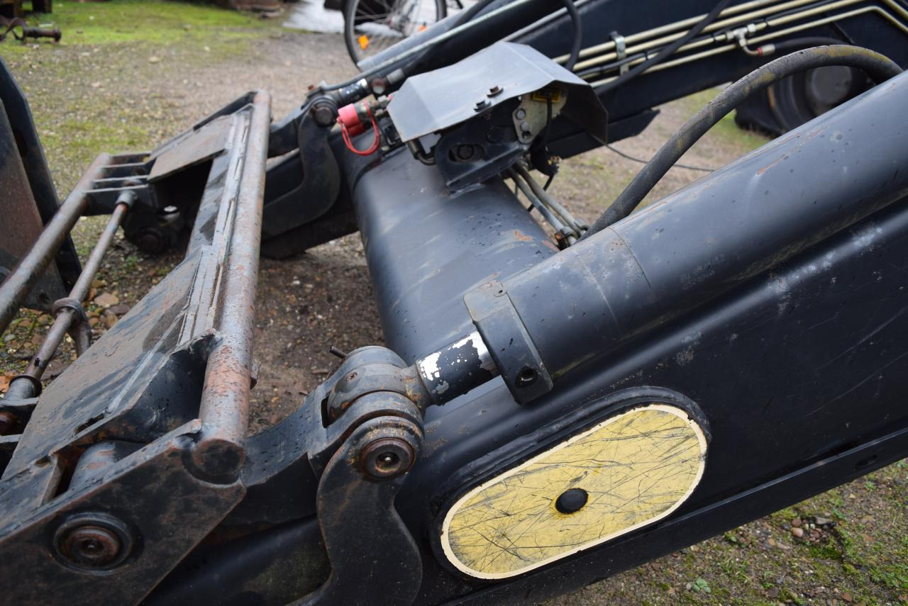 Stoll Robust F71 - מעמיס קדמי לטרקטור: תמונה 4 Stoll Robust F71 - מעמיס קדמי לטרקטור: תמונה 4