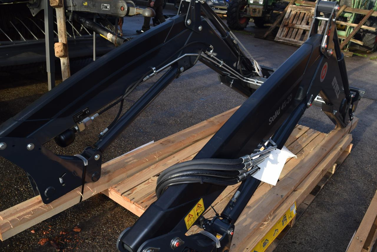 Stoll Solid 40-22 P - מעמיס קדמי לטרקטור: תמונה 1 Stoll Solid 40-22 P - מעמיס קדמי לטרקטור: תמונה 1