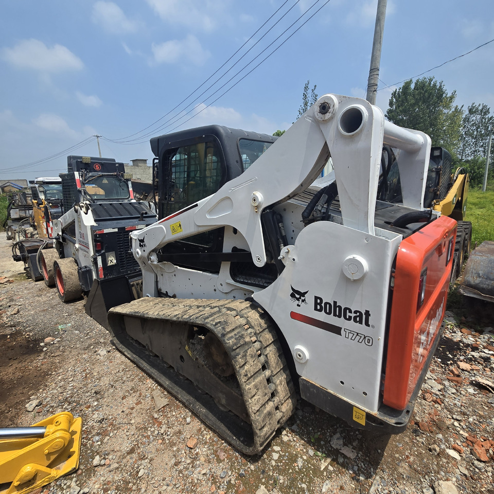BOBCAT T770 - מעמיס היגוי החלקה: תמונה 1 BOBCAT T770 - מעמיס היגוי החלקה: תמונה 1