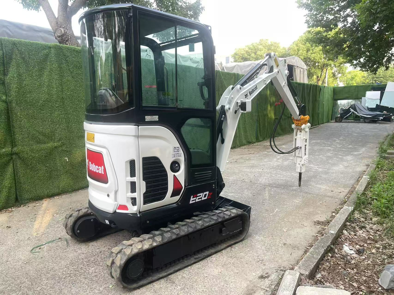 Bobcat E20Z - מיני מחפר: תמונה 4 Bobcat E20Z - מיני מחפר: תמונה 4