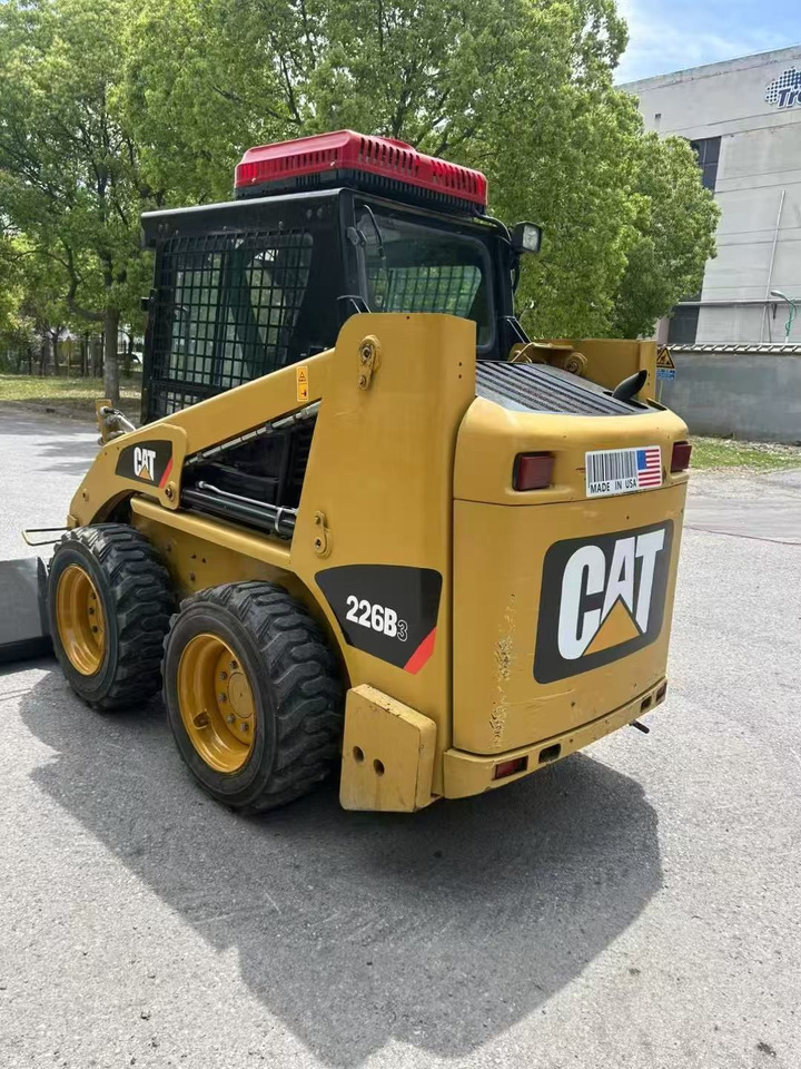 CAT 226B3 - מעמיס היגוי החלקה: תמונה 5 CAT 226B3 - מעמיס היגוי החלקה: תמונה 5