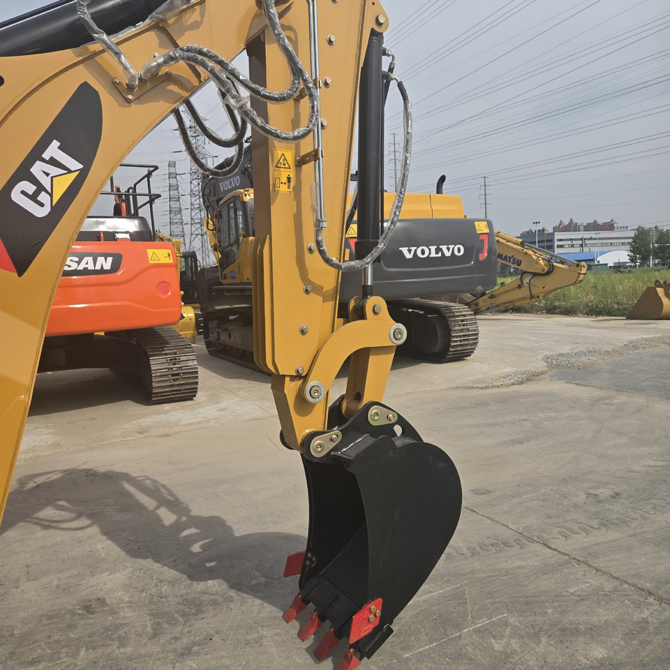 CAT 426F - מחפרון: תמונה 2 CAT 426F - מחפרון: תמונה 2