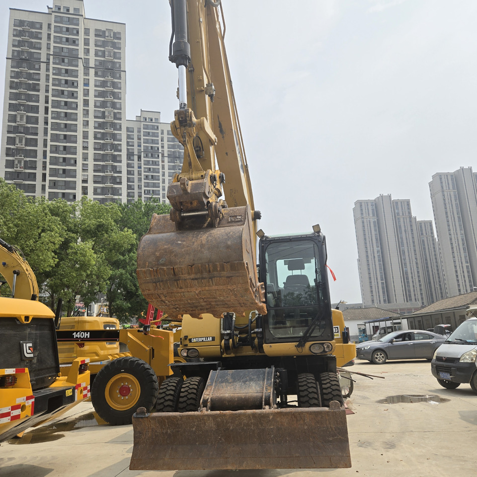 CAT M320D2 - מחפר גלגלים: תמונה 2 CAT M320D2 - מחפר גלגלים: תמונה 2