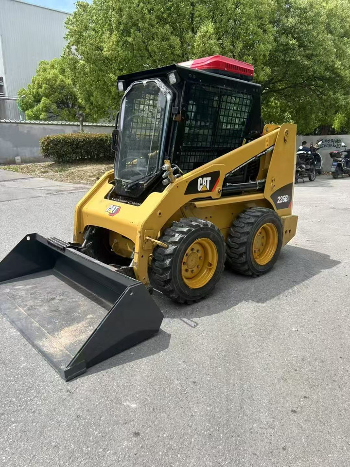 CATERPILLAR 226B-3 - מעמיס היגוי החלקה: תמונה 1 CATERPILLAR 226B-3 - מעמיס היגוי החלקה: תמונה 1