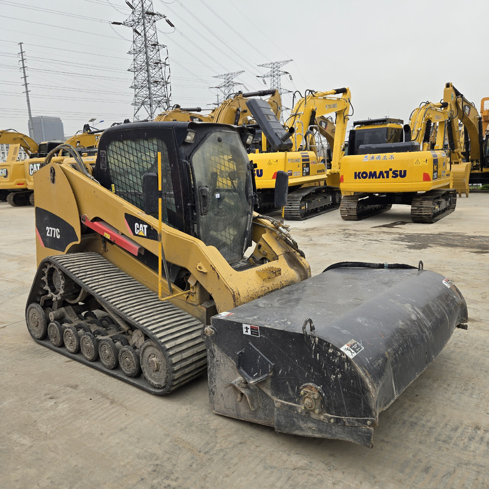 CATERPILLAR 277C - מעמיס היגוי החלקה: תמונה 2 CATERPILLAR 277C - מעמיס היגוי החלקה: תמונה 2