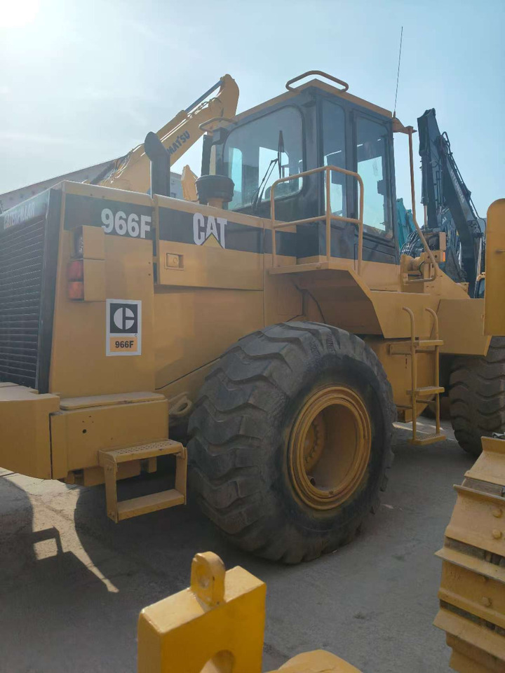 CATERPILLAR 966F - מעמיס גלגלים: תמונה 2 CATERPILLAR 966F - מעמיס גלגלים: תמונה 2