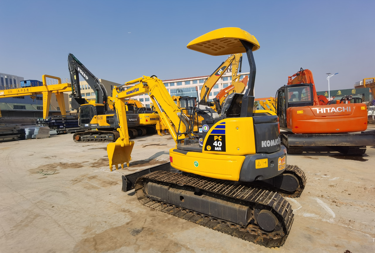 CATERPILLAR PC40MR - מיני מחפר: תמונה 1 CATERPILLAR PC40MR - מיני מחפר: תמונה 1