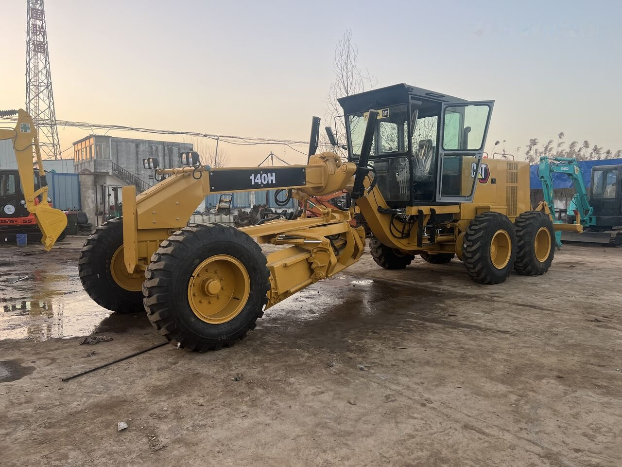 Caterpillar 140H - מפלסת: תמונה 4 Caterpillar 140H - מפלסת: תמונה 4