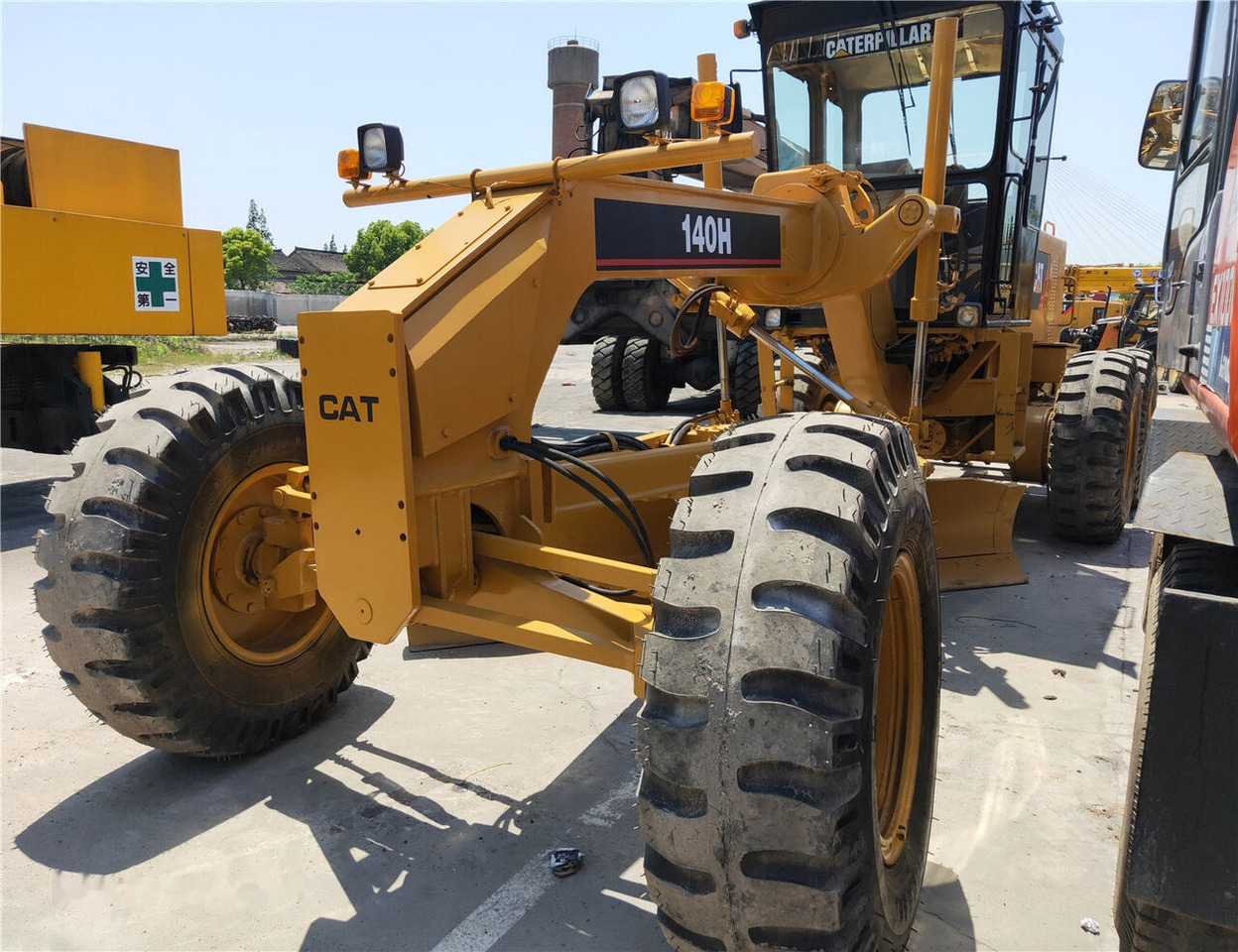 Caterpillar 140H - מפלסת: תמונה 4 Caterpillar 140H - מפלסת: תמונה 4