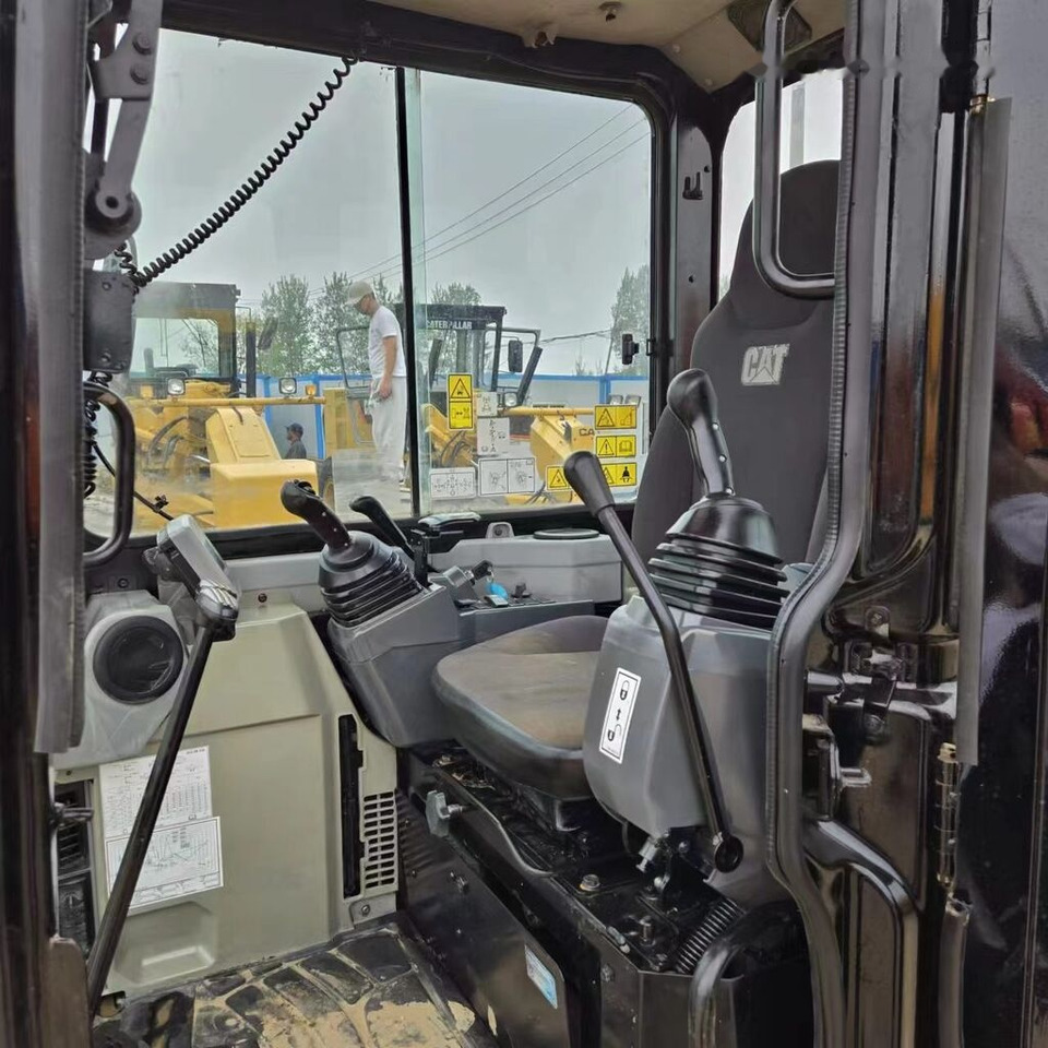 Caterpillar 303.5E2 - מיני מחפר: תמונה 2 Caterpillar 303.5E2 - מיני מחפר: תמונה 2