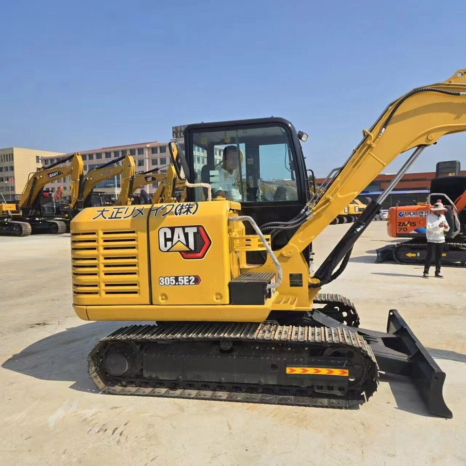 Caterpillar 305.5E2 - מיני מחפר: תמונה 1 Caterpillar 305.5E2 - מיני מחפר: תמונה 1