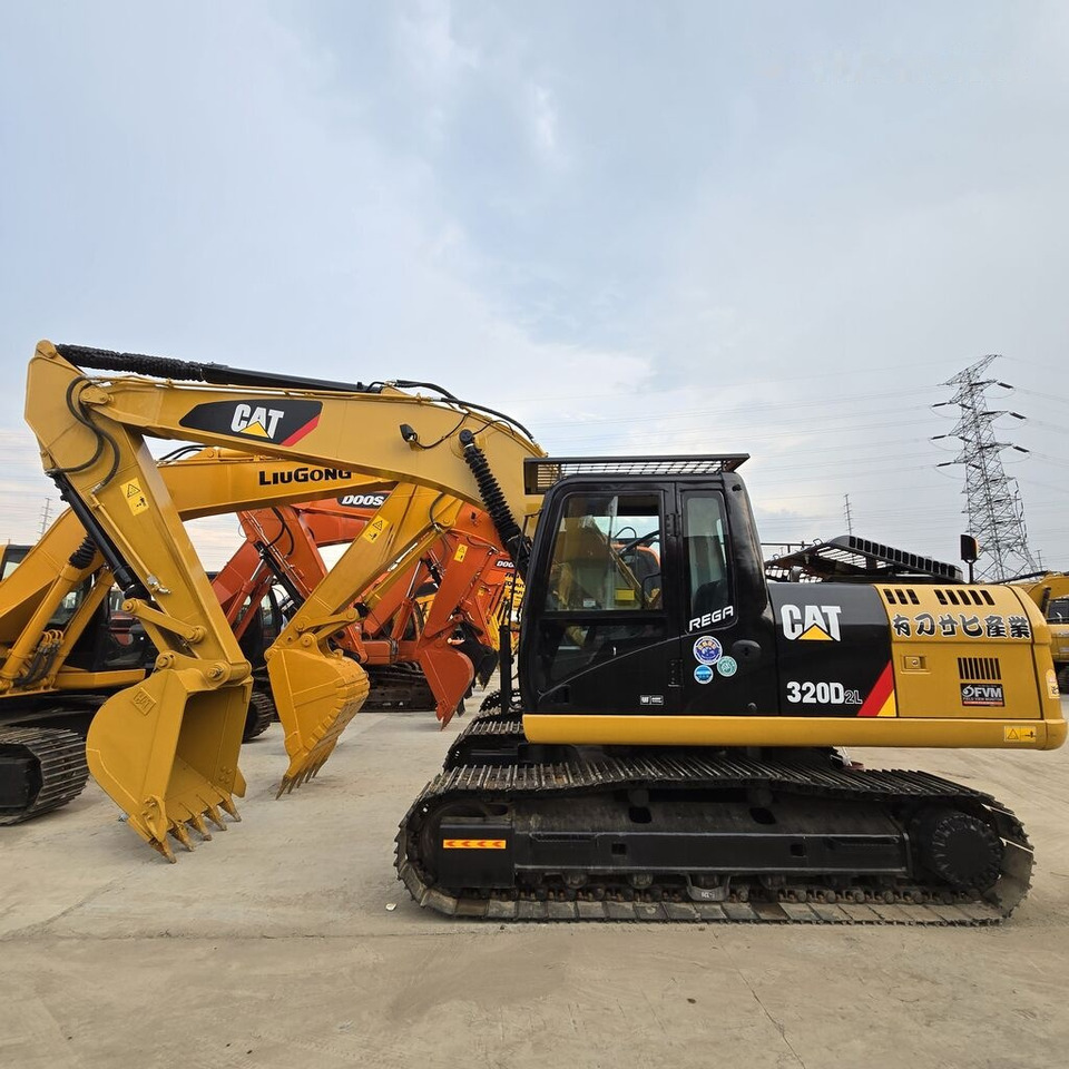 Caterpillar 320DL - מחפר סורק: תמונה 2 Caterpillar 320DL - מחפר סורק: תמונה 2