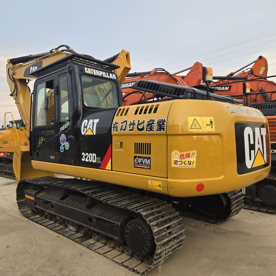 Caterpillar 320DL - מחפר סורק: תמונה 4 Caterpillar 320DL - מחפר סורק: תמונה 4
