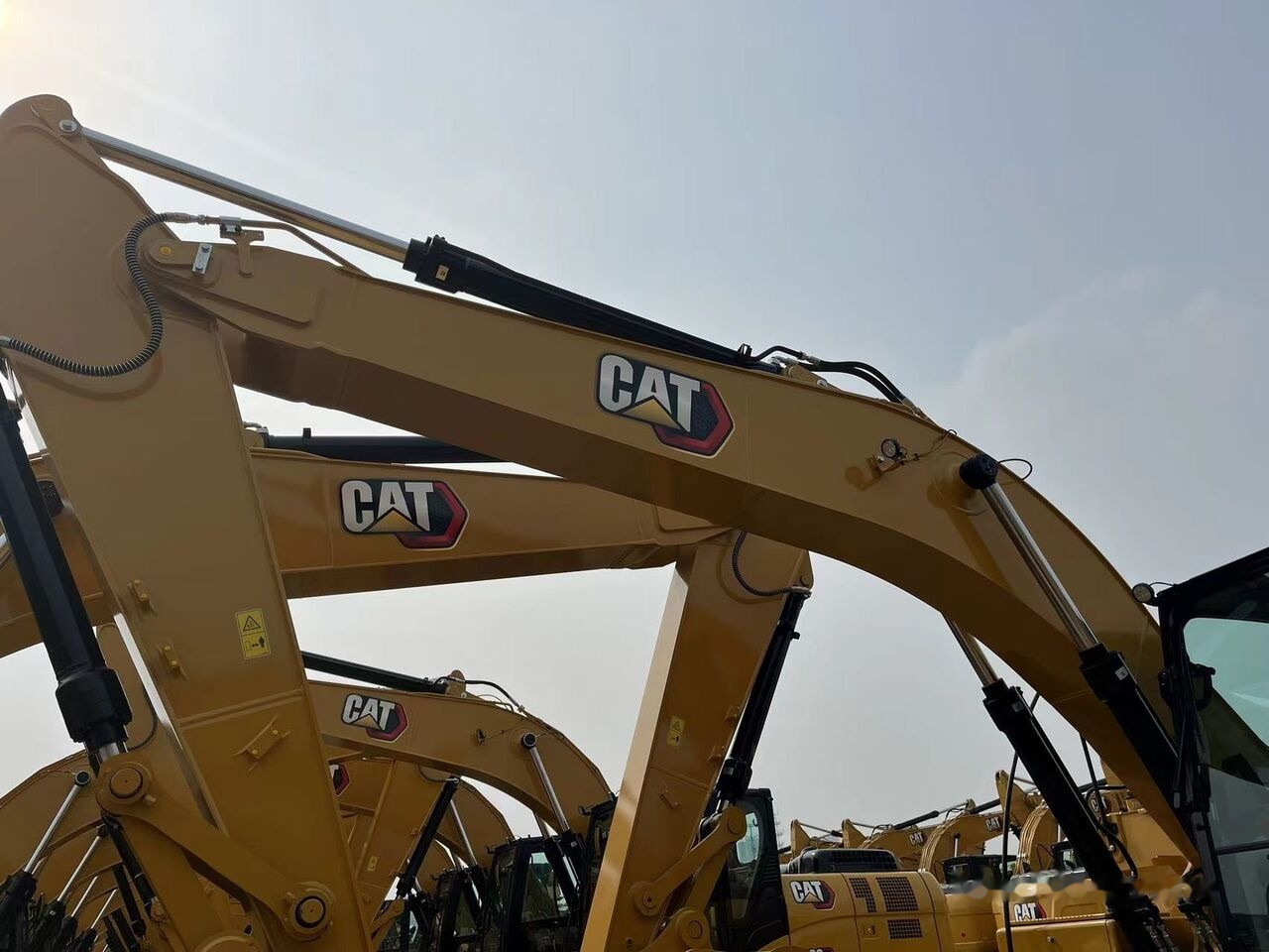 Caterpillar 320GX New machine - מחפר סורק: תמונה 3 Caterpillar 320GX New machine - מחפר סורק: תמונה 3
