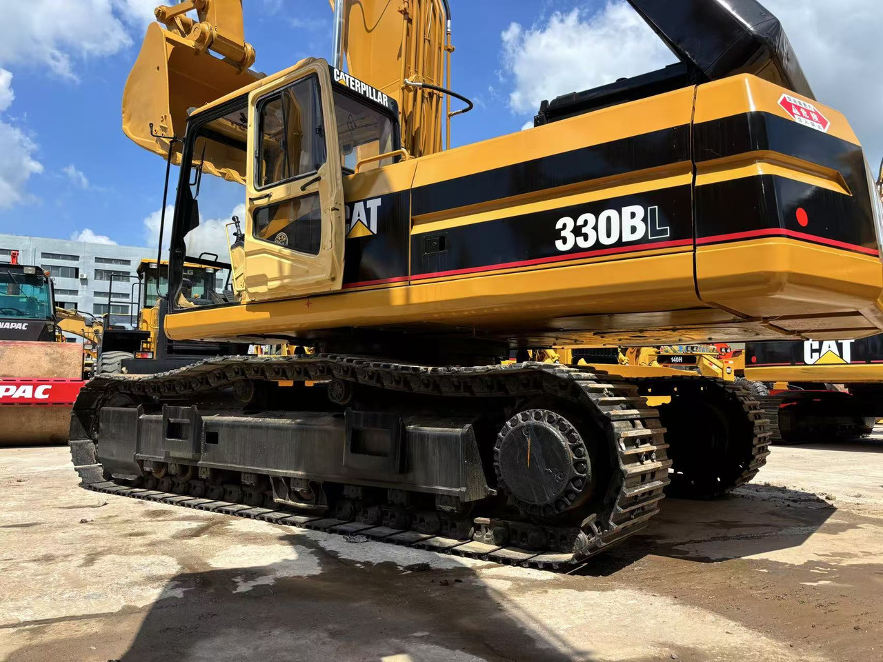 Caterpillar 330BL - מחפר סורק: תמונה 1 Caterpillar 330BL - מחפר סורק: תמונה 1