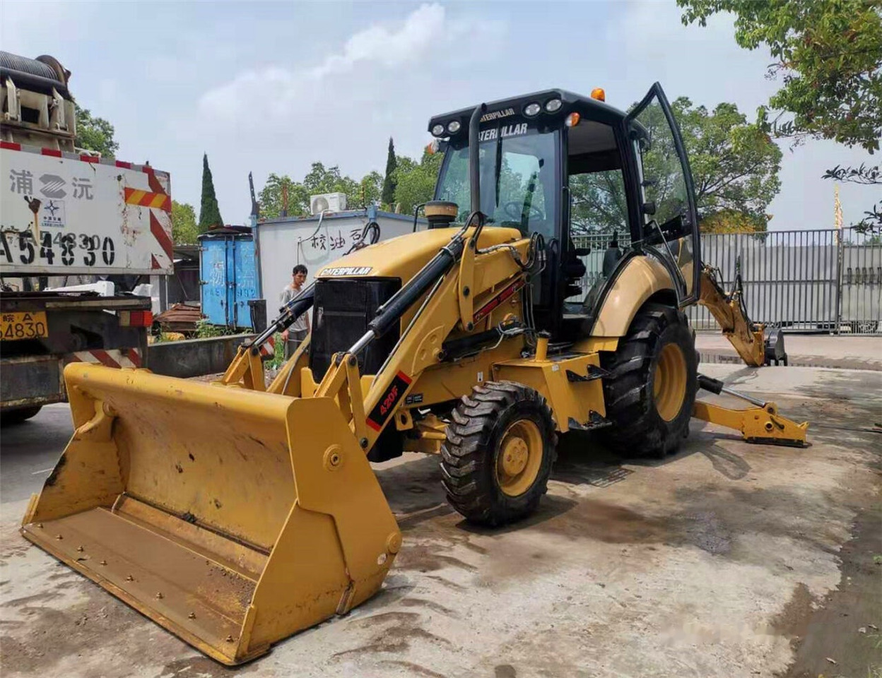 Caterpillar 420F Telescopic Long Reach Arm - מחפרון: תמונה 5 Caterpillar 420F Telescopic Long Reach Arm - מחפרון: תמונה 5