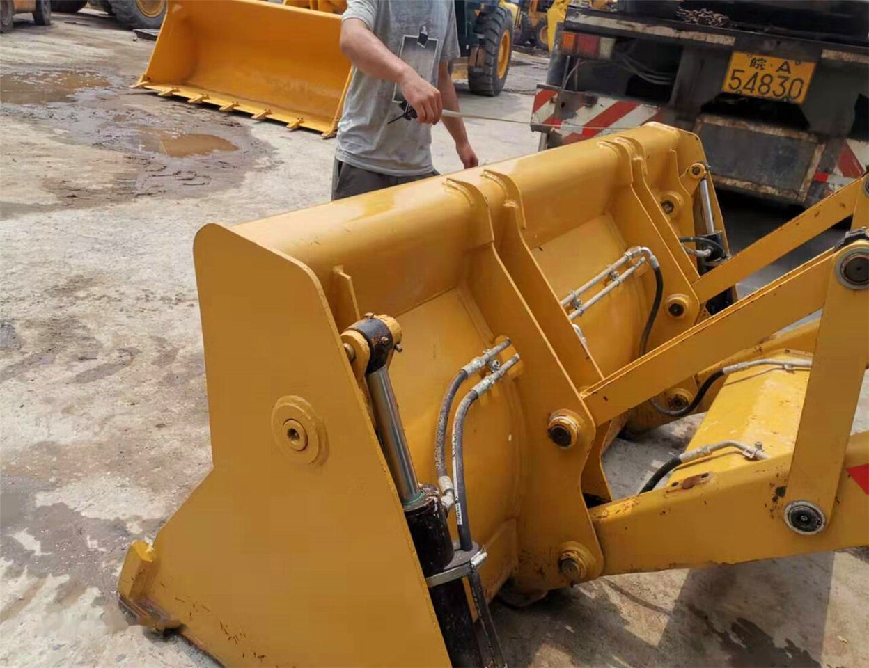 Caterpillar 420F Telescopic Long Reach Arm - מחפרון: תמונה 2 Caterpillar 420F Telescopic Long Reach Arm - מחפרון: תמונה 2