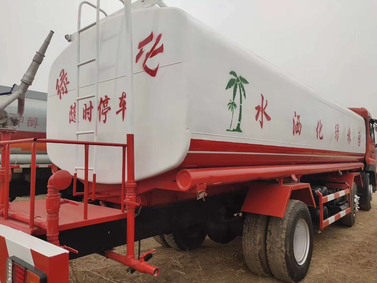 DONGFENG TIANLONG - כלי רכב עירוני/ מיוחד: תמונה 4 DONGFENG TIANLONG - כלי רכב עירוני/ מיוחד: תמונה 4