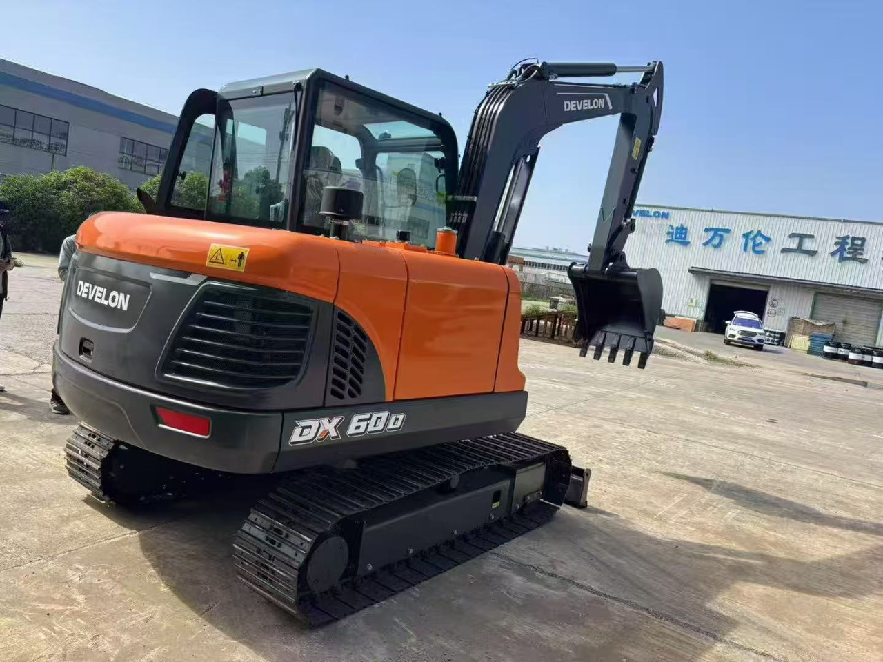 DOOSAN DX60D - מיני מחפר: תמונה 4 DOOSAN DX60D - מיני מחפר: תמונה 4