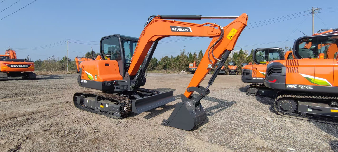 DOOSAN DX60E - מיני מחפר: תמונה 1 DOOSAN DX60E - מיני מחפר: תמונה 1