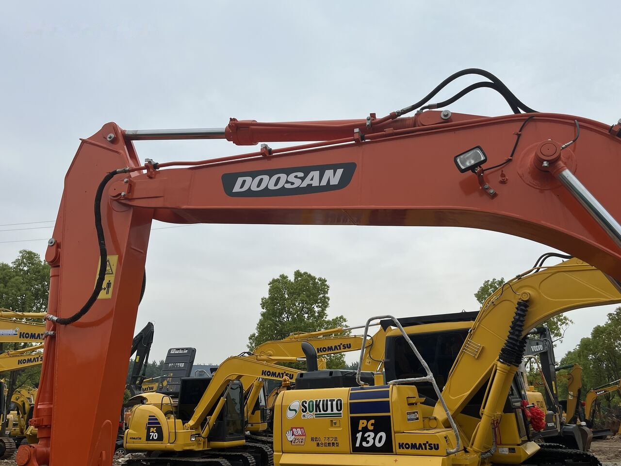 מחפר סורק Doosan DH150LC-7: תמונה 9 מחפר סורק Doosan DH150LC-7: תמונה 9