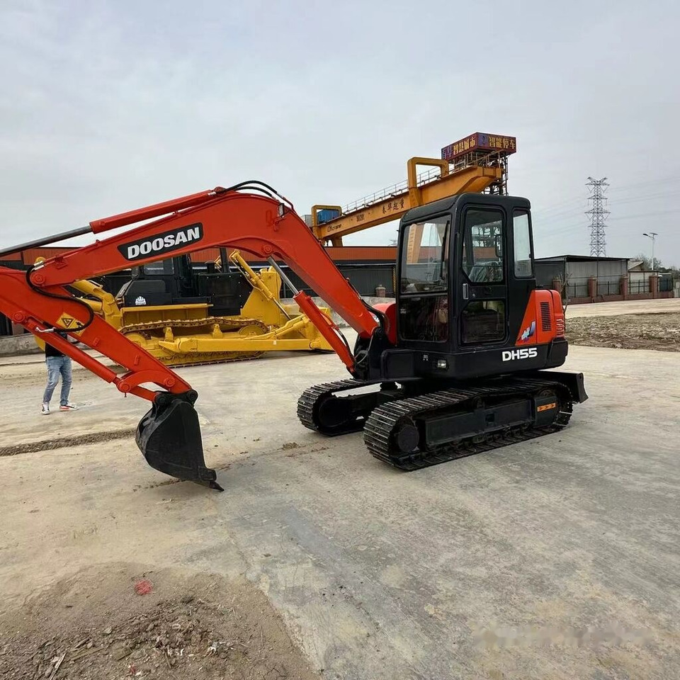 Doosan DH55 - מיני מחפר: תמונה 3 Doosan DH55 - מיני מחפר: תמונה 3