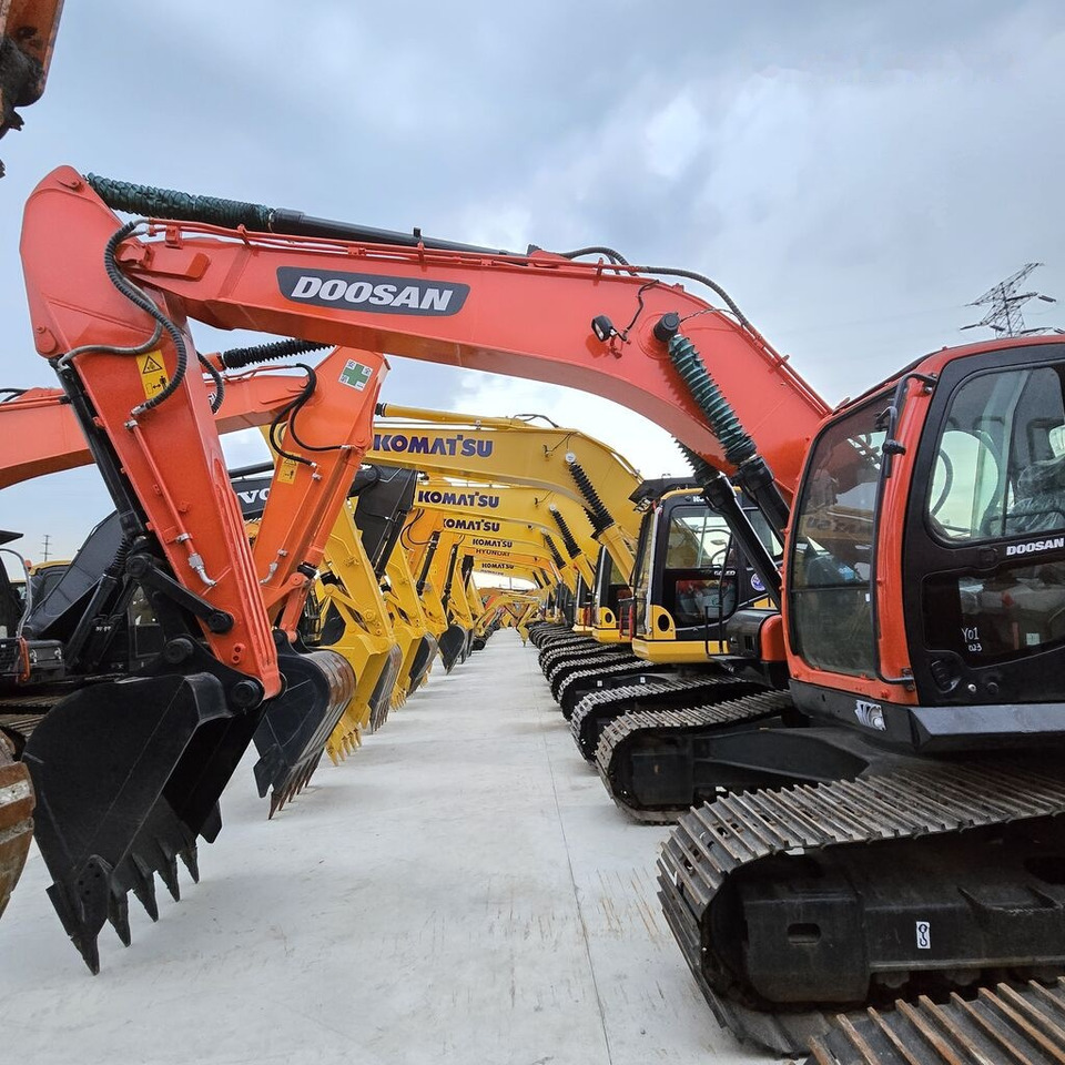 מחפר סורק Doosan DX225LC: תמונה 7