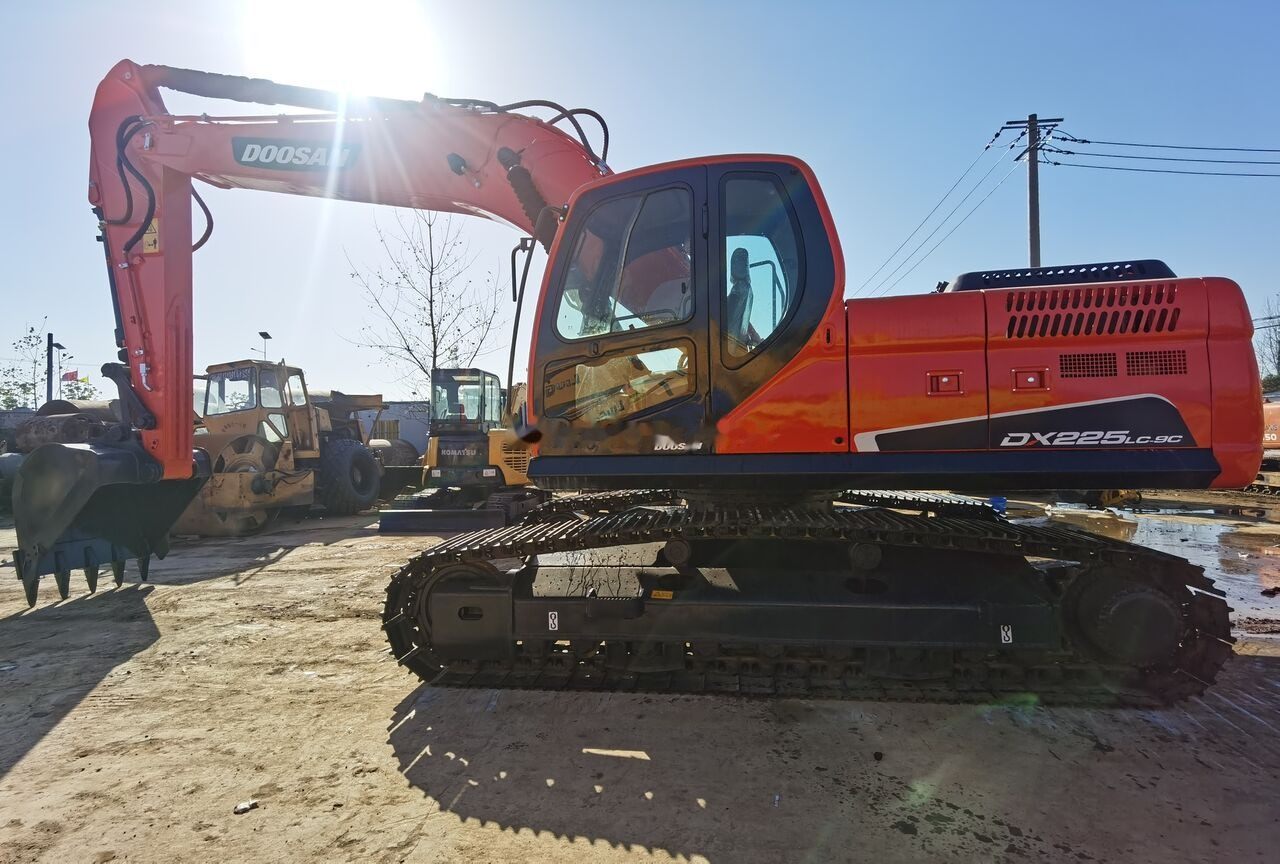 Doosan DX225LC - מחפר סורק: תמונה 4 Doosan DX225LC - מחפר סורק: תמונה 4