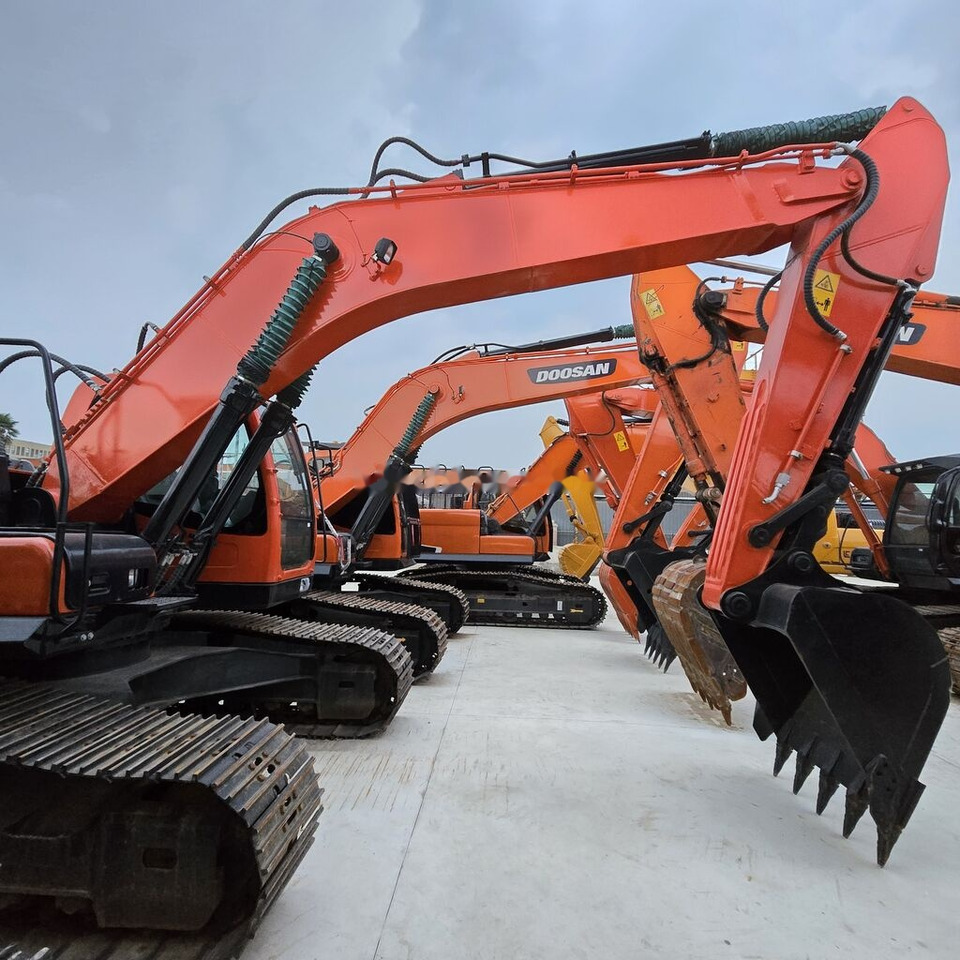 מחפר סורק Doosan DX225LC: תמונה 6