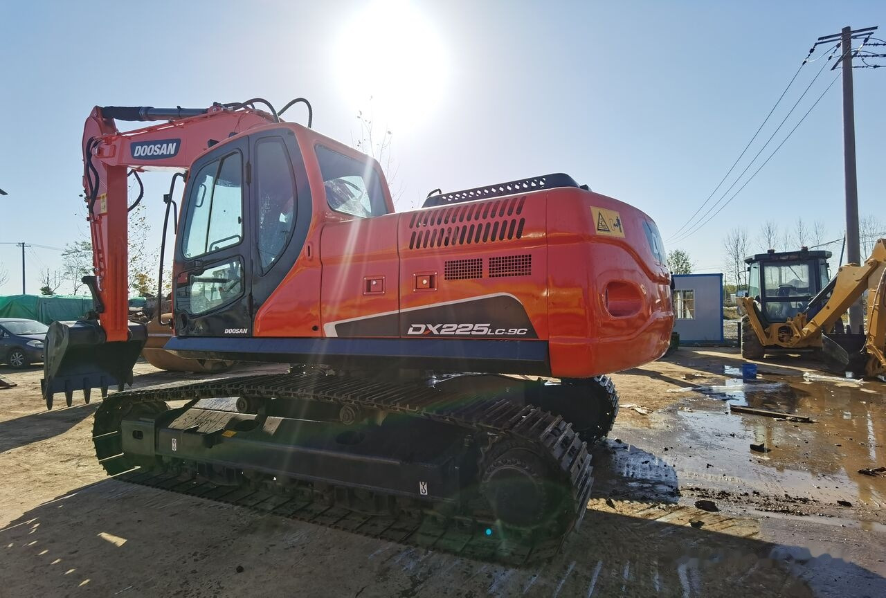 Doosan DX225LC - מחפר סורק: תמונה 3 Doosan DX225LC - מחפר סורק: תמונה 3