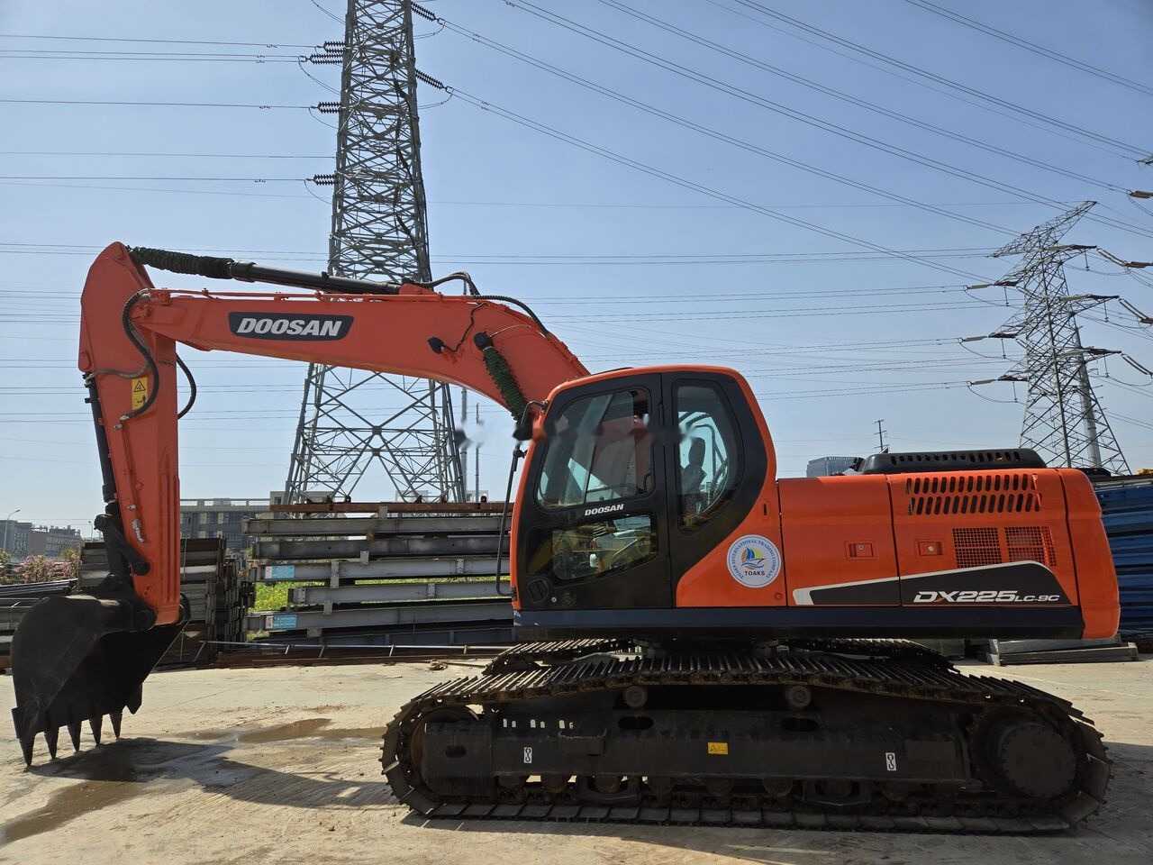 Doosan DX225 - מחפר סורק: תמונה 1 Doosan DX225 - מחפר סורק: תמונה 1
