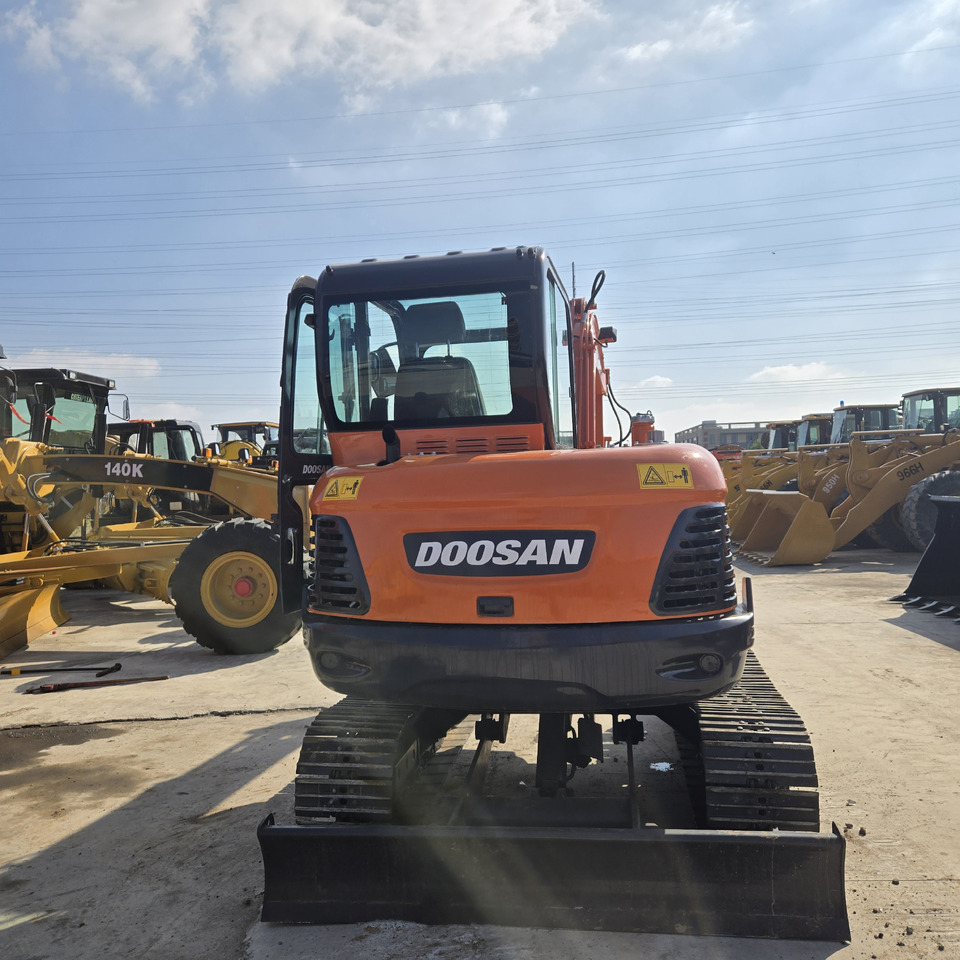 Doosan DX60 - מיני מחפר: תמונה 5 Doosan DX60 - מיני מחפר: תמונה 5