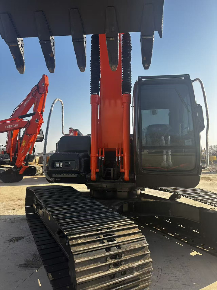 HITACHI ZX210 - מחפר: תמונה 5 HITACHI ZX210 - מחפר: תמונה 5
