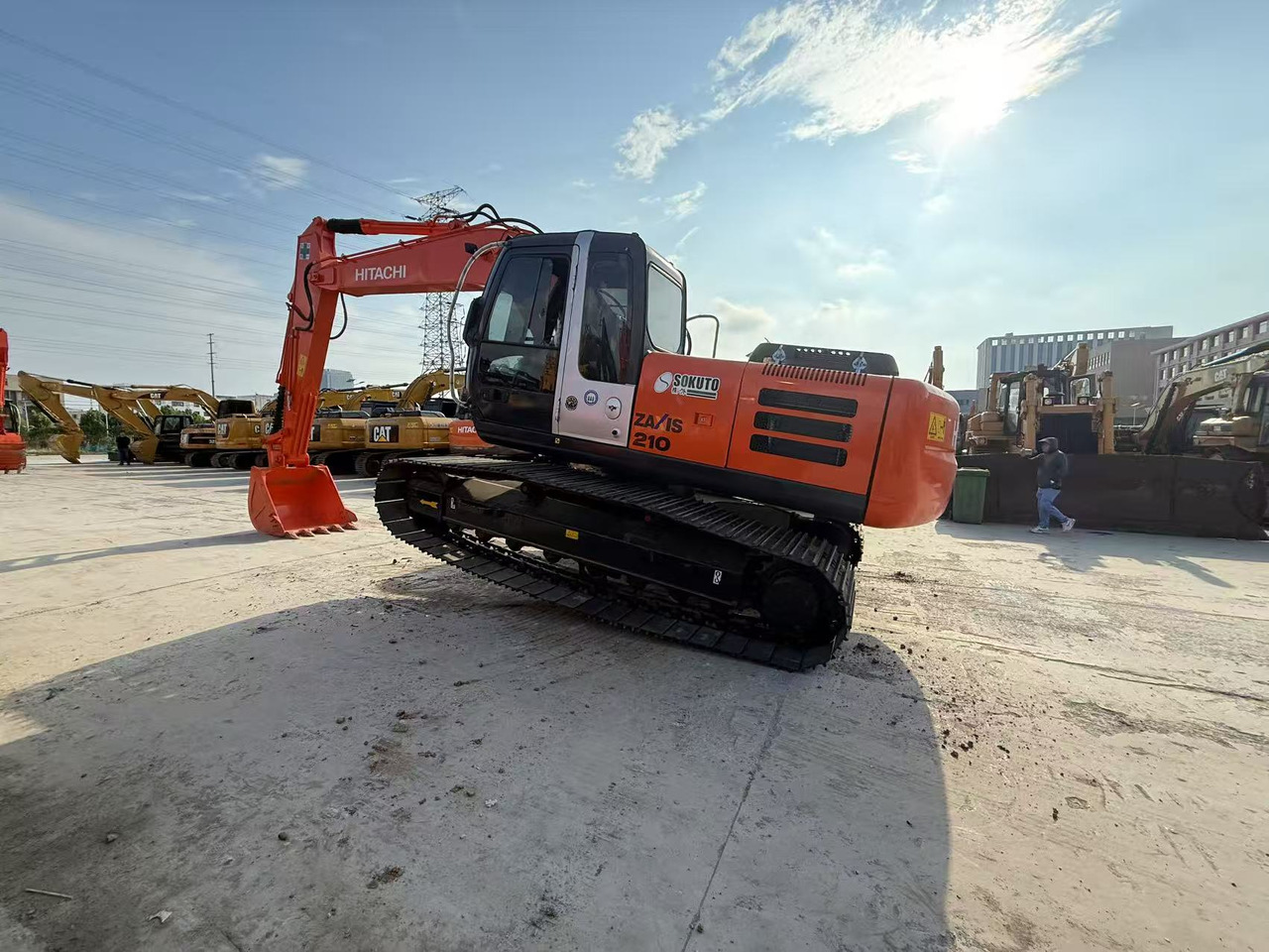 HITACHI ZX210 - מחפר סורק: תמונה 3 HITACHI ZX210 - מחפר סורק: תמונה 3