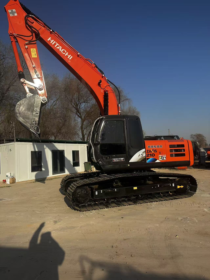 HITACHI ZX210 - מחפר: תמונה 3 HITACHI ZX210 - מחפר: תמונה 3