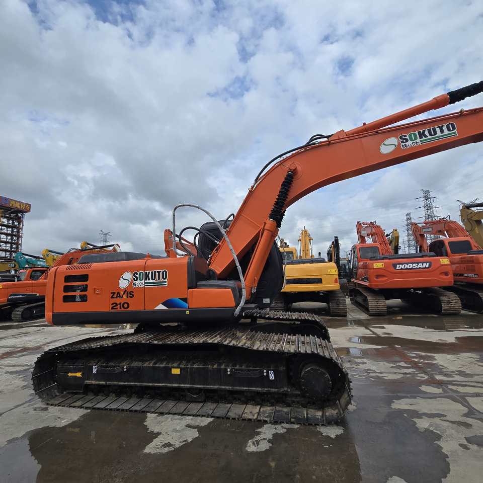HITACHI ZX210 - מחפר סורק: תמונה 1 HITACHI ZX210 - מחפר סורק: תמונה 1