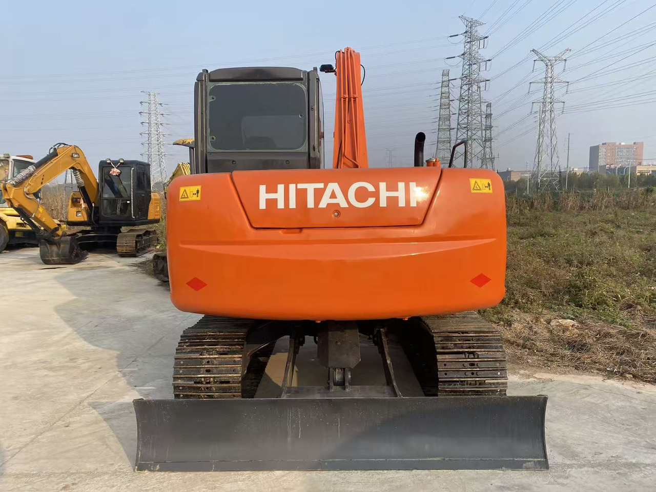 HITACHI ZX70 - מיני מחפר: תמונה 3 HITACHI ZX70 - מיני מחפר: תמונה 3