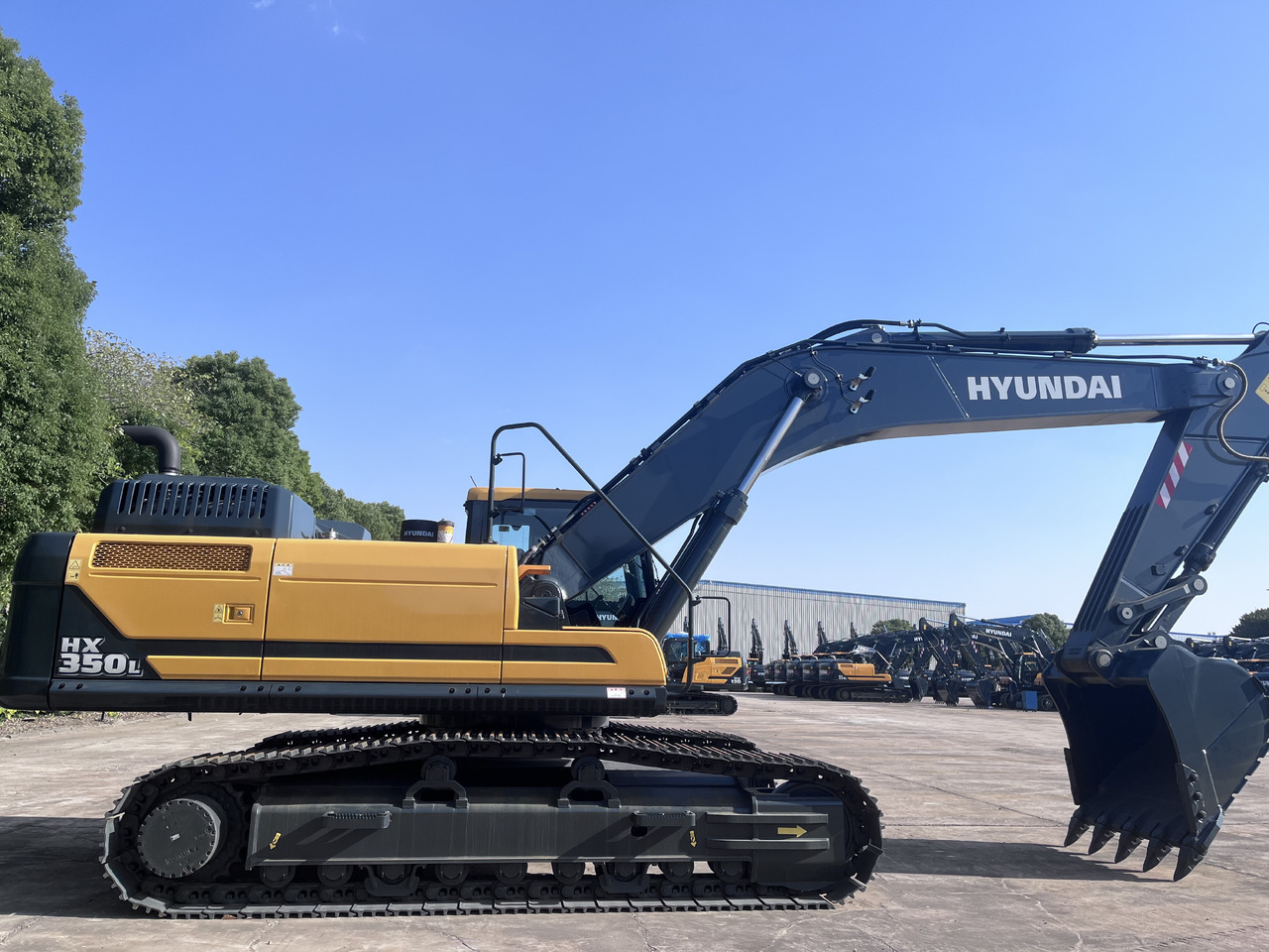 HYUNDAI HX350L - מחפר: תמונה 2 HYUNDAI HX350L - מחפר: תמונה 2