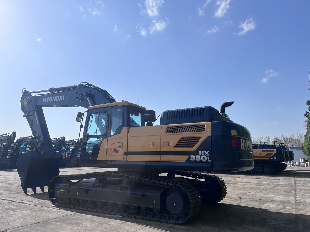 HYUNDAI HX350L - מחפר: תמונה 4 HYUNDAI HX350L - מחפר: תמונה 4