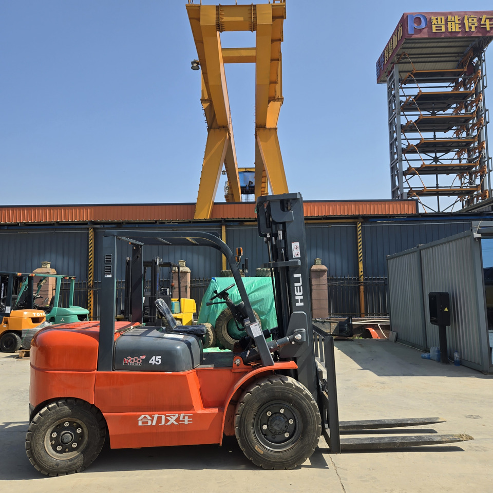 Heli CPCD45 - מלגזת סולר: תמונה 5 Heli CPCD45 - מלגזת סולר: תמונה 5