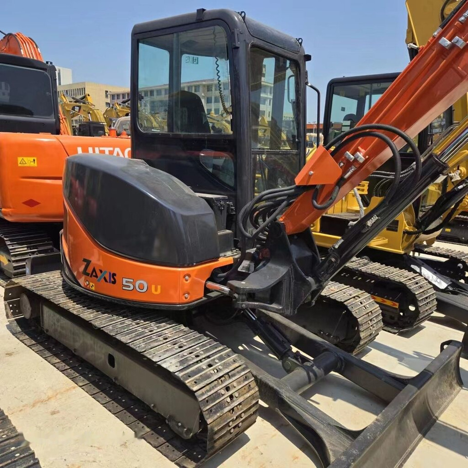 Hitachi ZX50U - מיני מחפר: תמונה 4 Hitachi ZX50U - מיני מחפר: תמונה 4