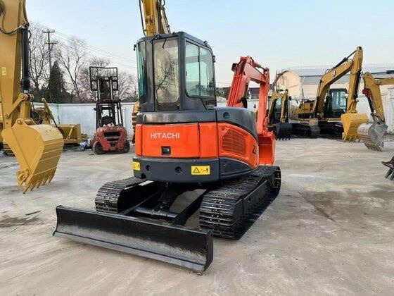 Hitachi ZX50 - מיני מחפר: תמונה 2 Hitachi ZX50 - מיני מחפר: תמונה 2