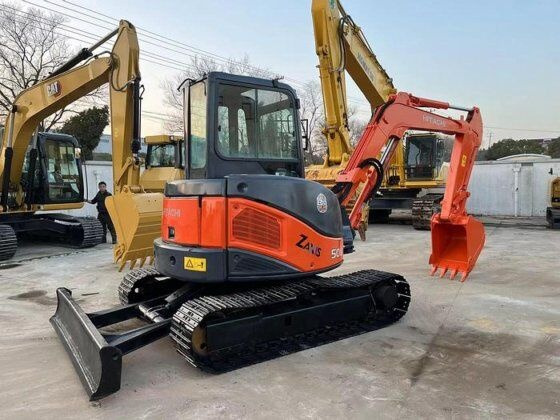 Hitachi ZX50 - מיני מחפר: תמונה 1 Hitachi ZX50 - מיני מחפר: תמונה 1