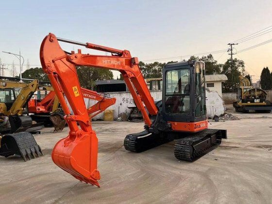 Hitachi ZX50 - מיני מחפר: תמונה 4 Hitachi ZX50 - מיני מחפר: תמונה 4